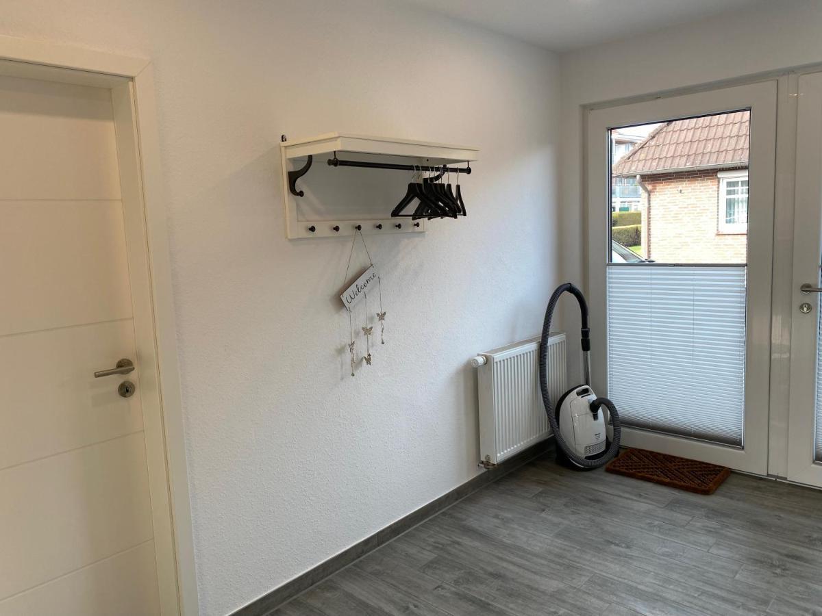 Appartement Haus Pirola Esens Extérieur photo